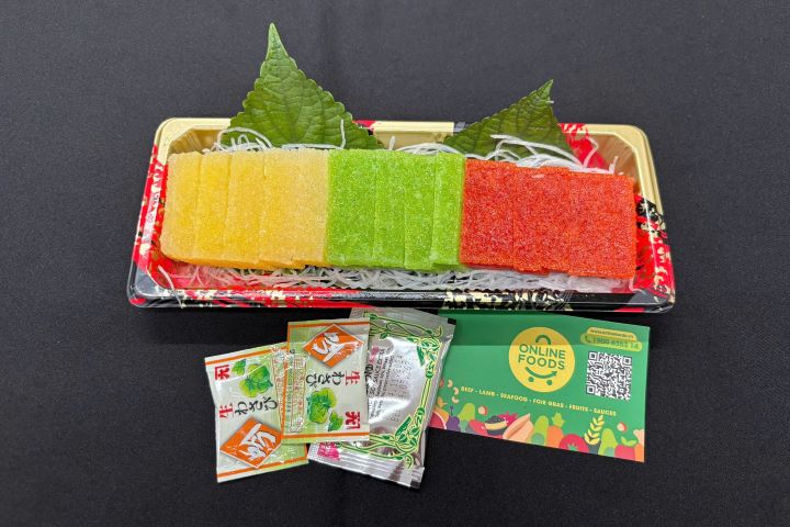 Set sashimi cá trích ép trứng Nhật Bản mix 3 màu (vàng, đỏ và xanh)