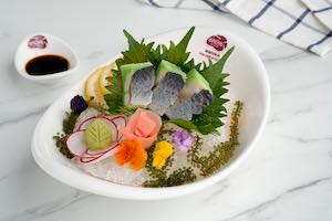 Sashimi Cá trích ép trứng 1/2 thanh